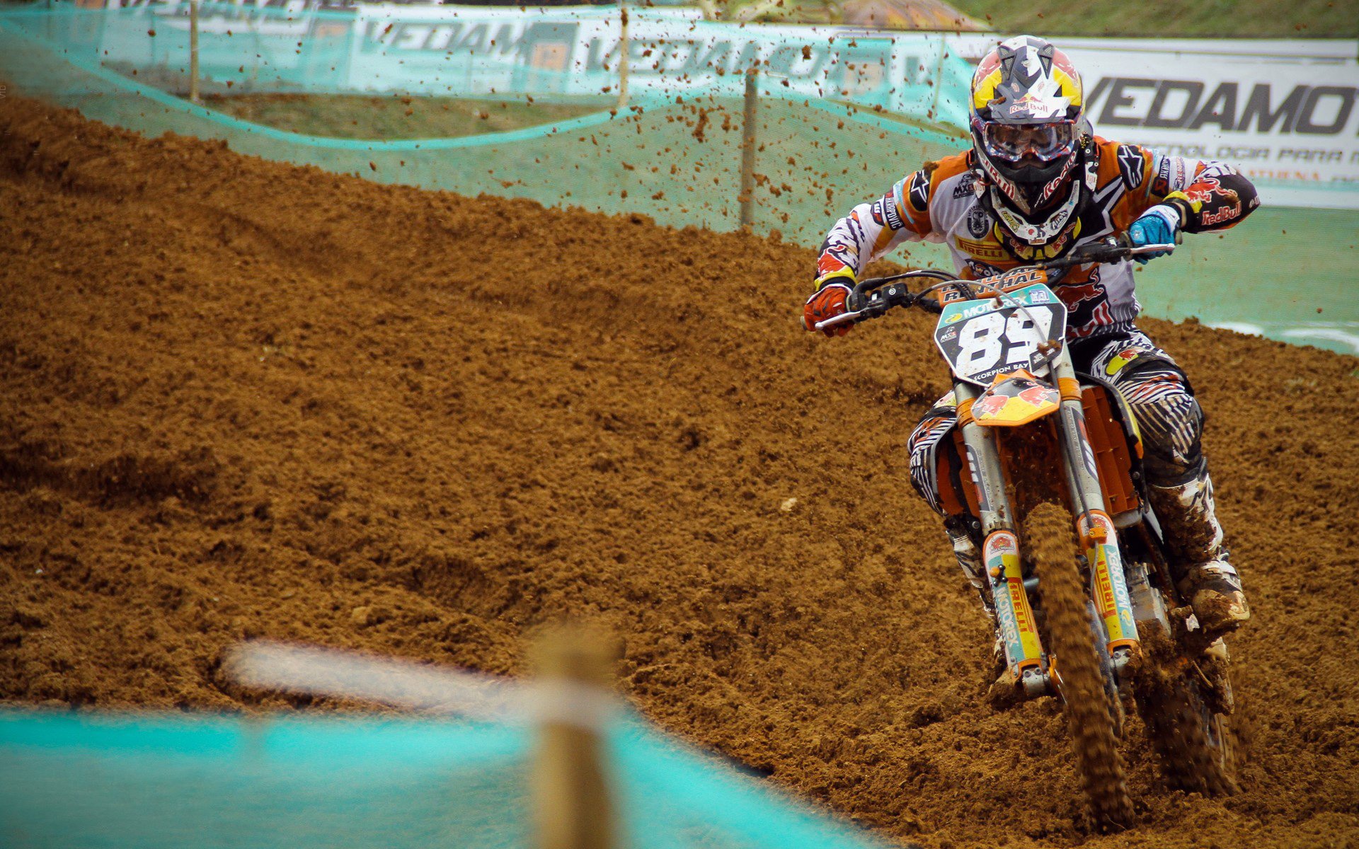 国际米兰主场高效进攻，大胜对手取得分，国际米兰 足球